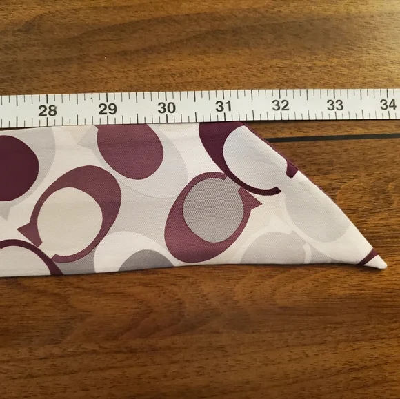 COACH SILK SCARF IN GREAT CONDITION! - Picture 4 of 6